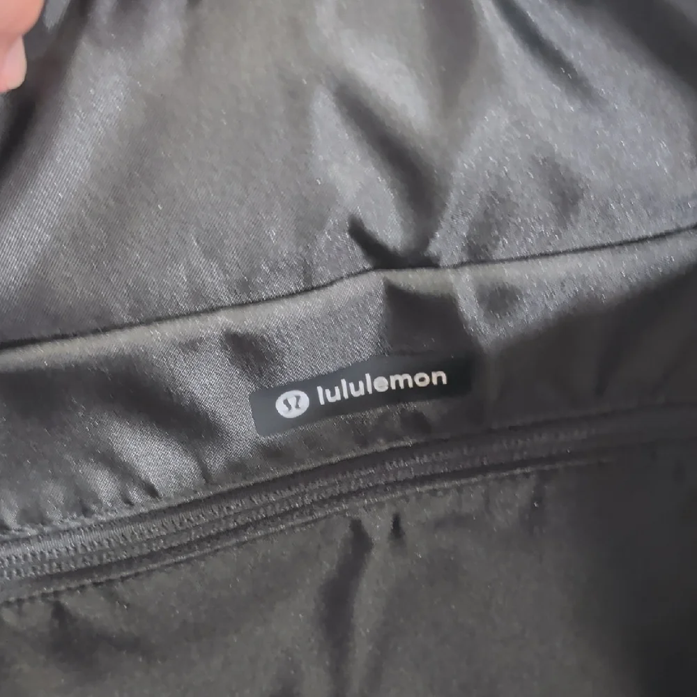 Lululemon All Day Essentials Tote Black NWT - Picture 9 of 13